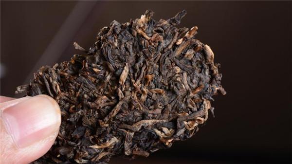 普洱茶的功效与作用及食用方法（普洱茶的作用与功效）
